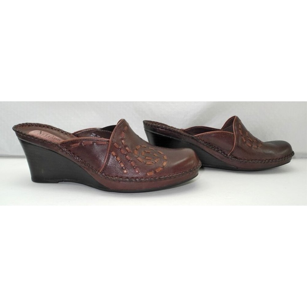 Clarks Artisan Brown Leather Wedge Heel Mules-Decorative Stitching  Womens' 8.5M